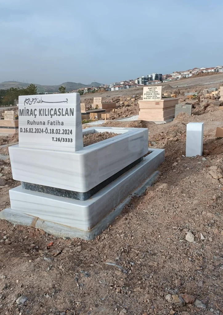 Çift Katlı Blok Bebek Marmara Taşı Mezar